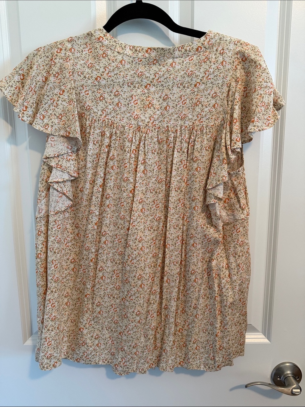 Doe & Rae Cream Floral Ruffle Sleeve Blouse - Picture 3 of 3